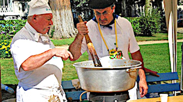 PIPERADÈRE – Un temps fort qui fait saliver à Salies de Béarn